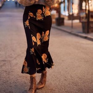 Christy Dawn The Alma Skirt in Noir Rose NWT